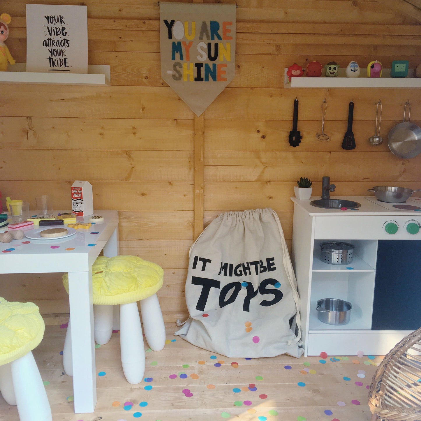 Kitty Playhouse (5' x 4' + 1' Canopy)