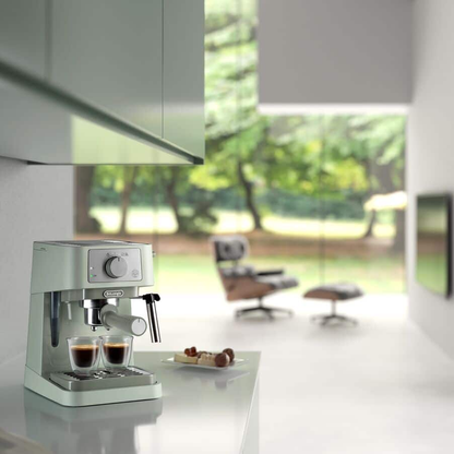 De'Longhi EC260.GR Stilosa Traditional Barista Pump Manual Espresso Coffee Machine Green