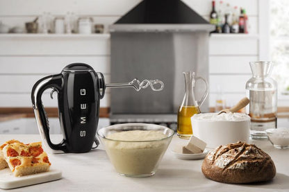 Smeg HMF01BLUK 50s Style Hand Mixer Black