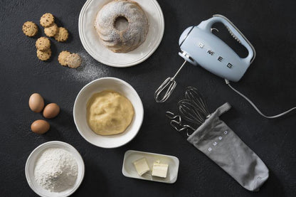 Smeg HMF01PBUK 50s Style Hand Mixer Pastel Blue